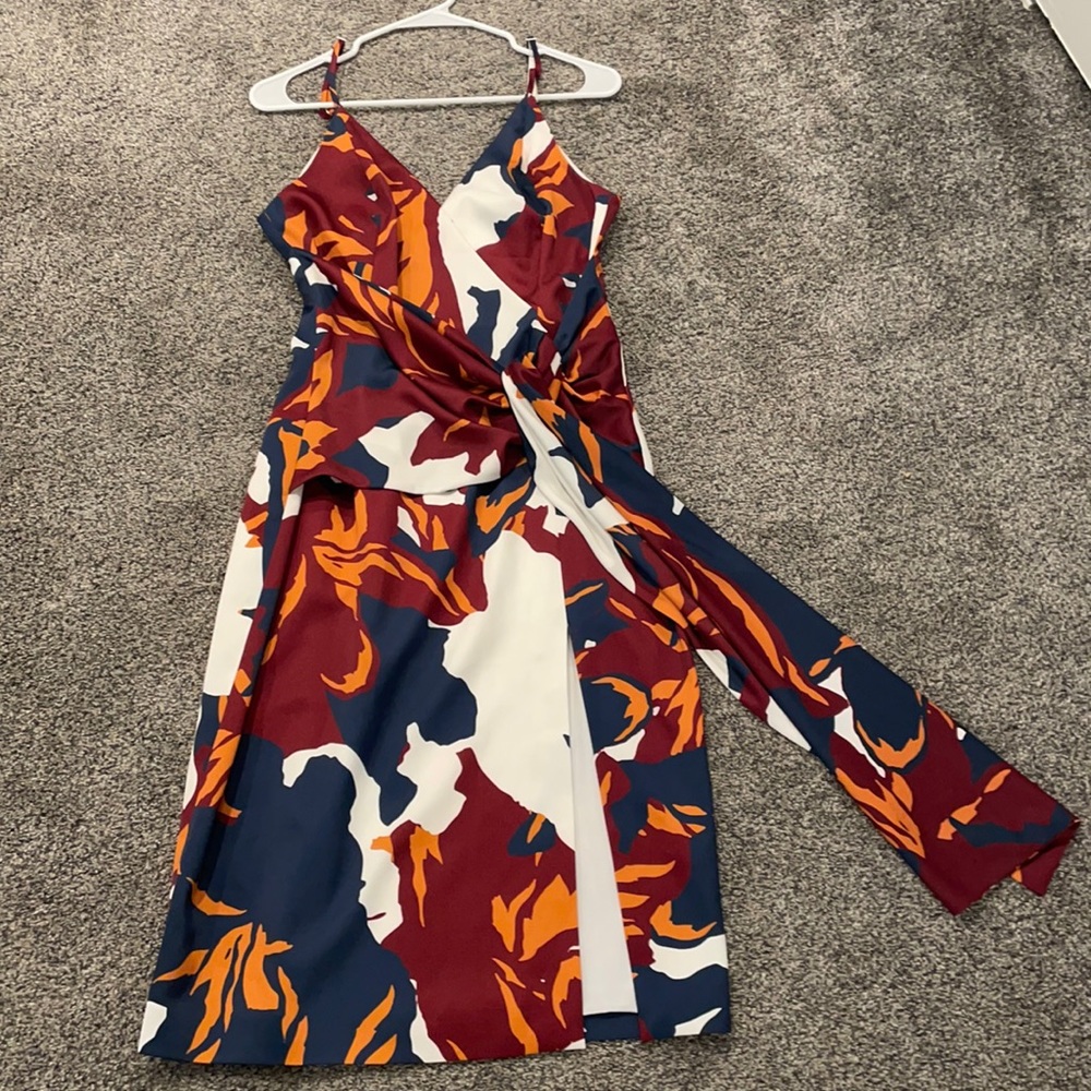 Beautiful silk dress with front slit, size L